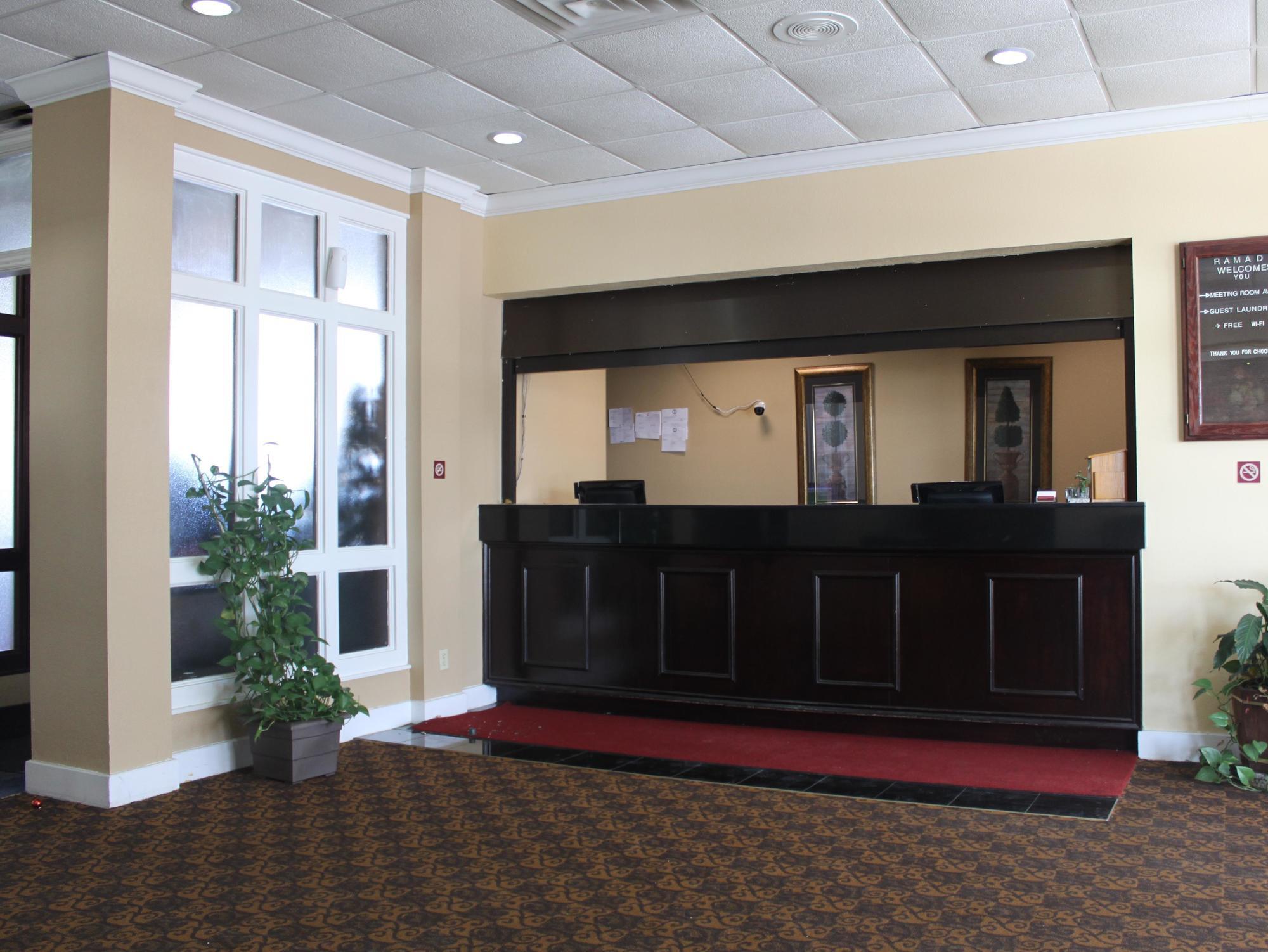 Baymont By Wyndham Florence Cincinnati Exterior foto